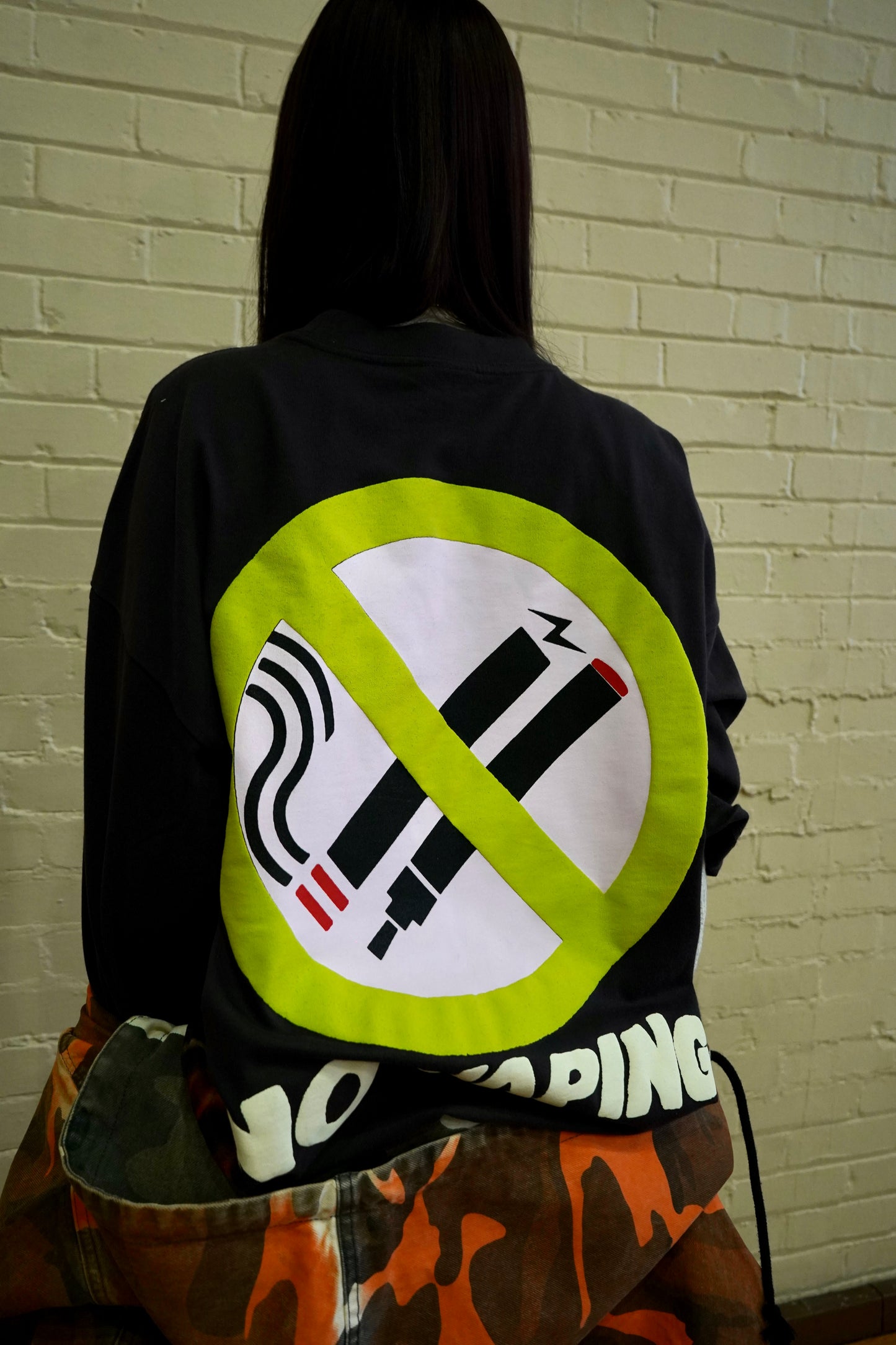 (PREORDER) NO VAPING TEE